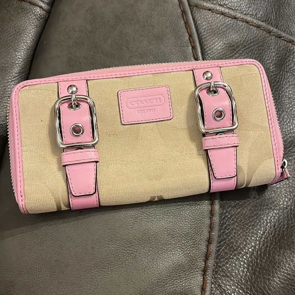 Coach wallet